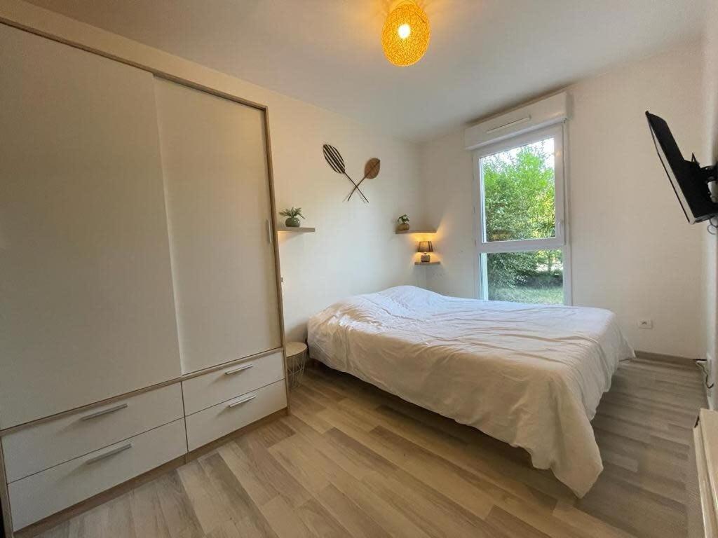 Appart The Good Stay Disneyland Монтеврен Экстерьер фото